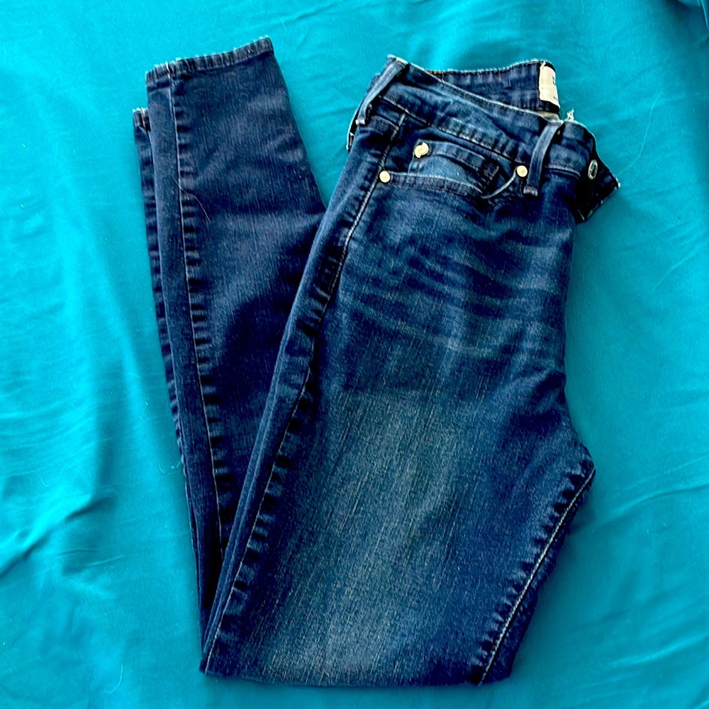 Levi’s Denizen skinny jeans